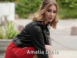 Amalia_Davis
