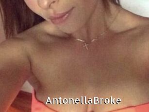 AntonellaBroke