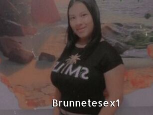 Brunnetesex1