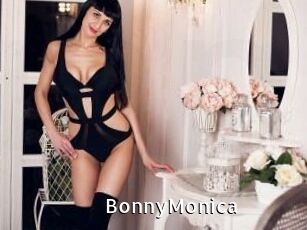 Bonny_Monica