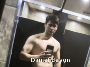 Daniel_devon