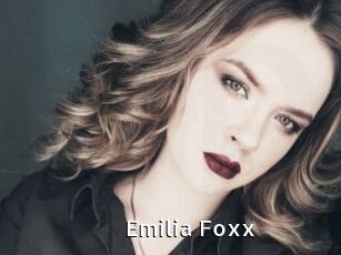 Emilia_Foxx
