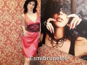 Esmibrunette