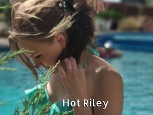 Hot_Riley