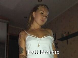 Hott_Blondie