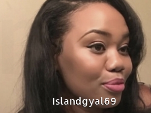 Islandgyal69
