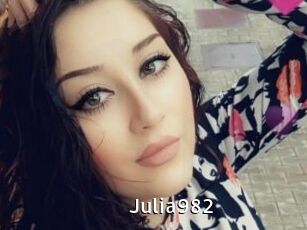 Julia982