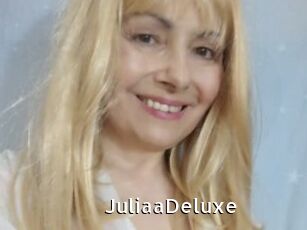 JuliaaDeluxe