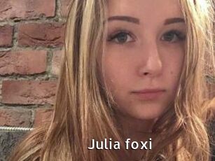 Julia_foxi