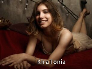 KiraTonia