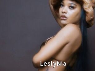 LeslyNia