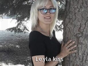 Leyla_kiss