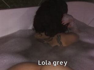 Lola_grey