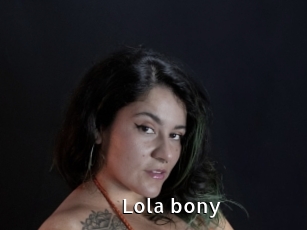 Lola_bony