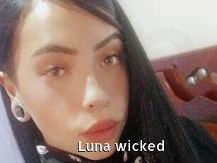 Luna_wicked