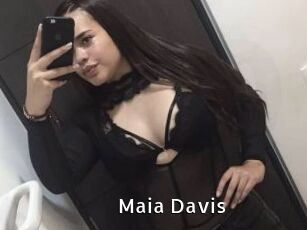 Maia_Davis