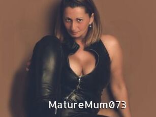 MatureMum073