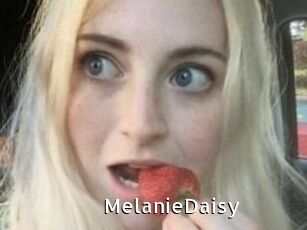 Melanie_Daisy