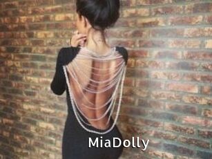 Mia_Dolly