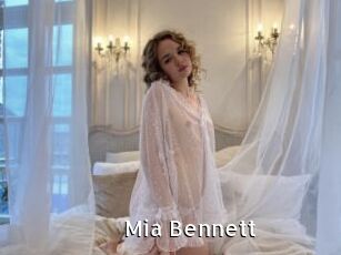 Mia_Bennett