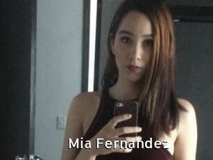 Mia_Fernandez