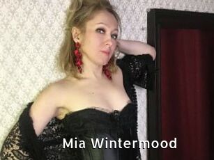 Mia_Wintermood
