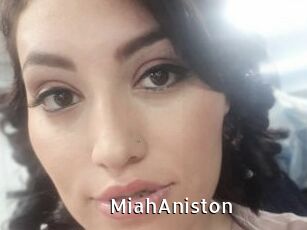 MiahAniston