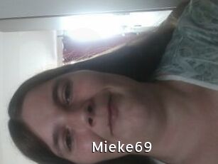 Mieke69