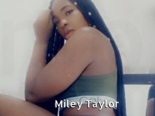 Miley_Taylor