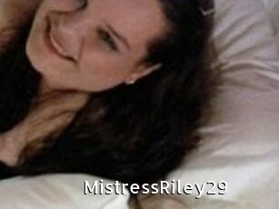 MistressRiley29