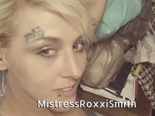 MistressRoxxiSmith