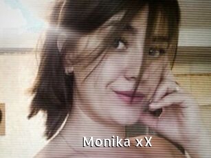 Monika_xX