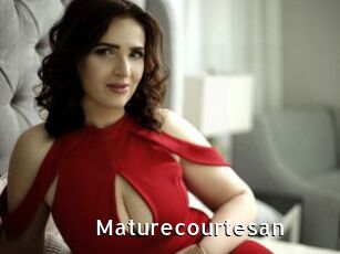 Maturecourtesan