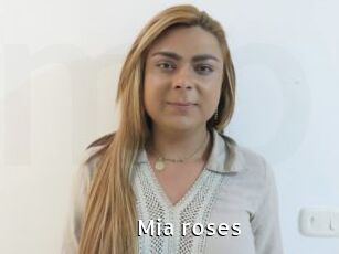 Mia_roses