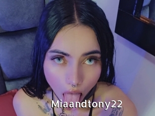 Miaandtony22