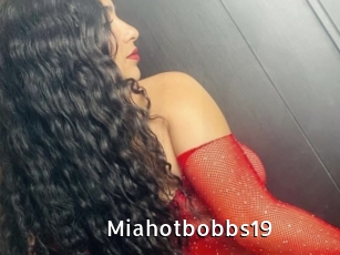 Miahotbobbs19