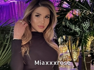 Miaxxxrose