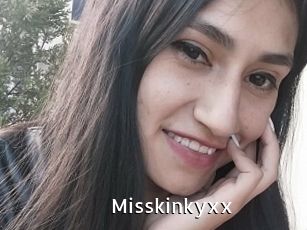 Misskinkyxx