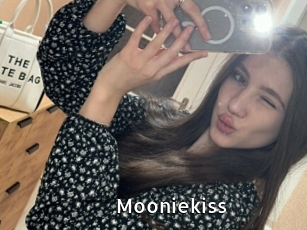 Mooniekiss
