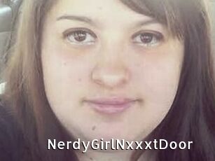 NerdyGirlNxxxtDoor
