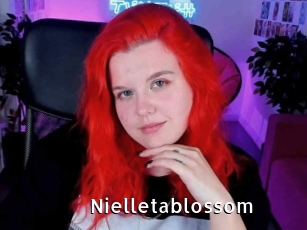 Nielletablossom