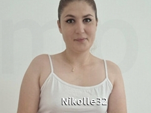 Nikolle32