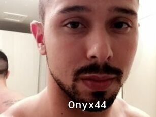 Onyx44