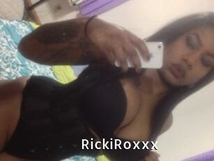 RickiRoxxx