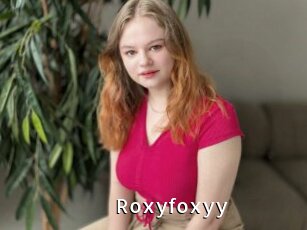 Roxyfoxyy