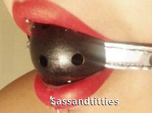 Sassandtitties