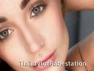 TiaTaylorBabestation