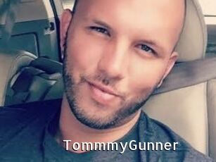 TommmyGunner