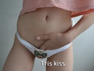 Tris_kiss
