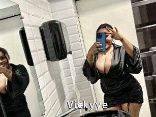 Vickyye